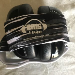 EMS earmuffs for babies